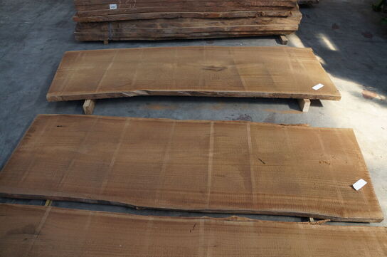 IROKO Planke (AFRIKANSK TEAKTRÆ)