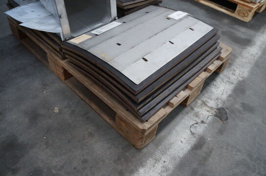 Palle med reservedele 