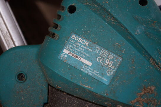 Palle med diverse slanger, pvcrør & græstrimmer BOSCH