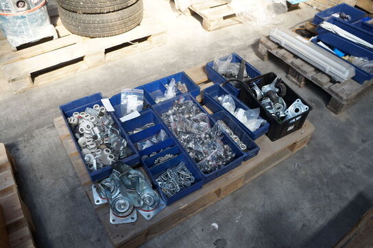 Palle med diverse hjul, beslag mv. 