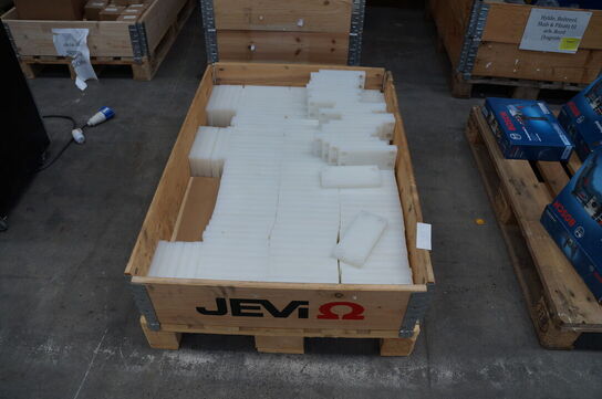 Palle med plastelementer 