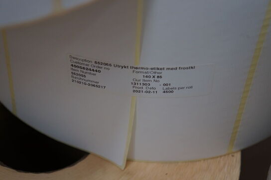 Palle med diverse labelpapir 