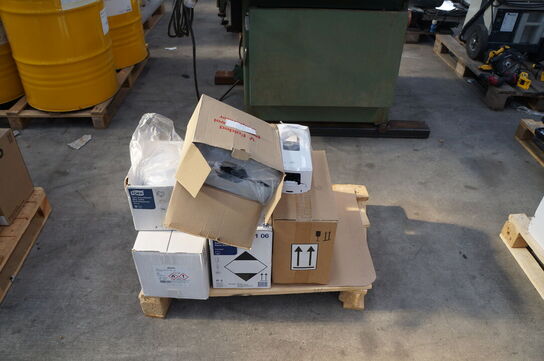 Palle med sæbedispendser + sæbe 