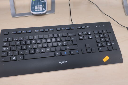 2 stk. skærme PHILIPS 276E / tastatur m.m.