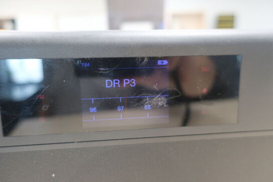 DAB radio GENEVA