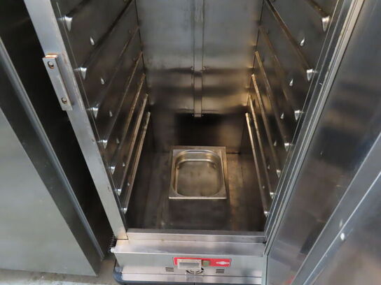 Varmeskab EMPERO BANKET