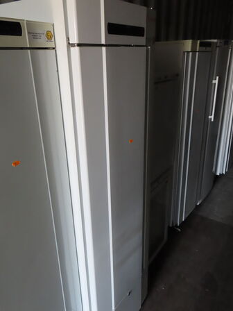 Køleskab GRAM BIOLINE