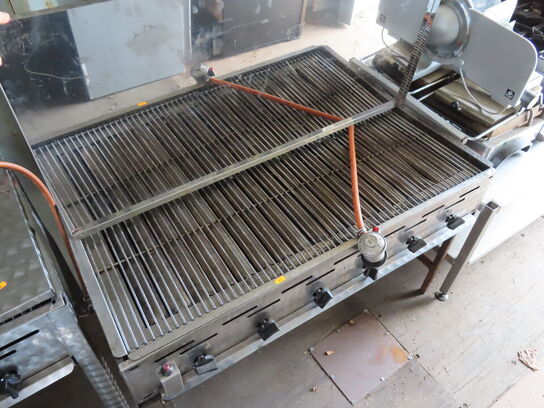 Gasgrill med 6 blus og låg