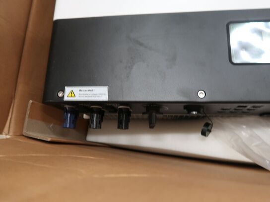 Inverter GROWATT SPH 8000TL3 BH-UP