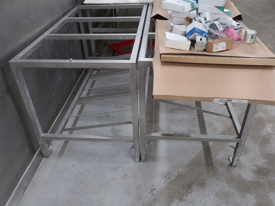 2 stk. Arbejdsbord fra slagteri, uden bordplader