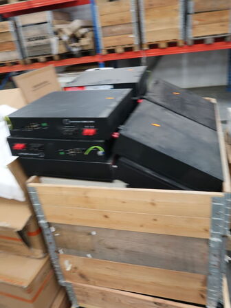 Batterier hel palle med batterie