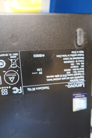 Computerskærm HP, tastatur, håndscanner, computer LENOVO