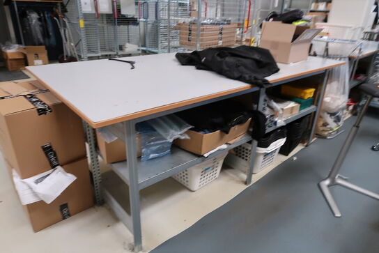 Pakkebord uden indhold, pakkeemballage medfølger