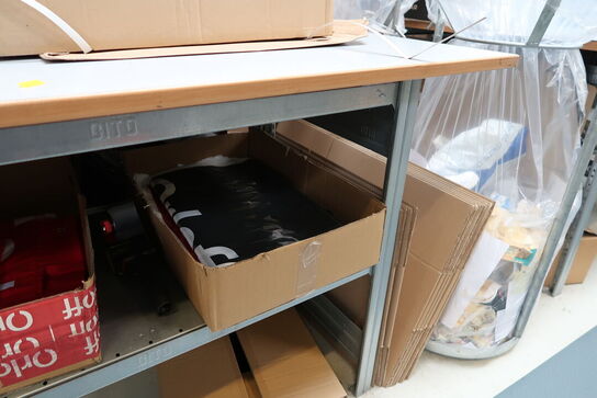 Pakkebord uden indhold, pakkeemballage medfølger