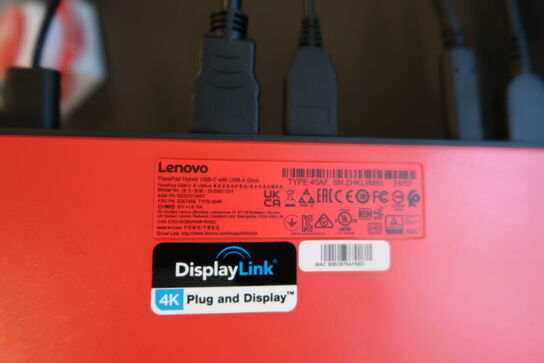 Computerskærm SAMSUNG F24T450FQR, tastatur, dockingstation