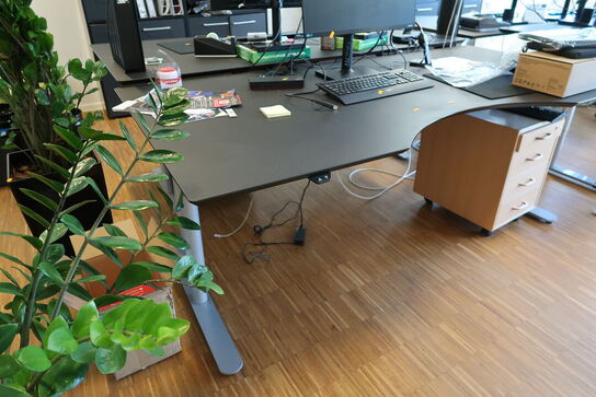 El. hæve/sænke skrivebord uden indhold samt skuffemodul