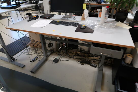 El. hæve/sænke skrivebord uden indhold