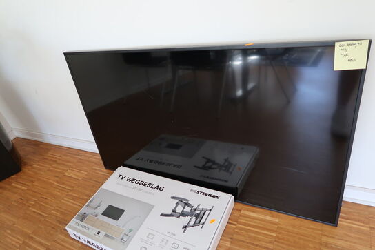 Fjernsyn SAMSUNG QB55R-B med vægbeslag samt fjernbetjening