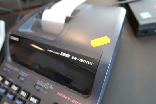 2 stk. computerskærme SAMSUNG S24E450, tastatur, mus, computer LENOVO