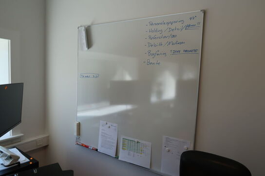 Kontorstol GS samt whiteboard