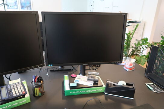 2 stk. computerskærme SAMSUNG S24E650, tastatur, mus, dockingstation