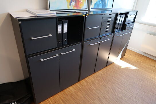 3 stk. skabe/reoler DENCON uden indhold