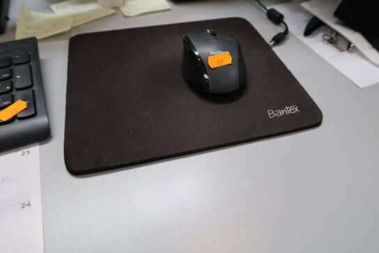 Computerskærm SAMSUNG, tastatur, håndscanner, computer LENOVO