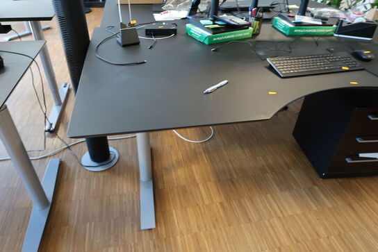 El. hæve/sænke skrivebord uden indhold samt skuffemodul