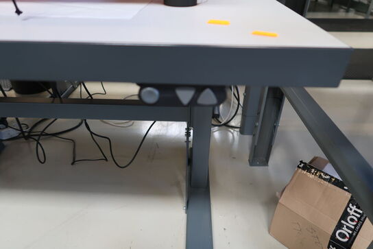 El. hæve/sænke skrivebord uden indhold