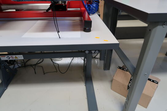 El. hæve/sænke skrivebord uden indhold