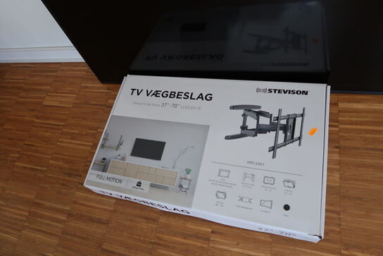 Fjernsyn SAMSUNG QB55R-B med vægbeslag samt fjernbetjening