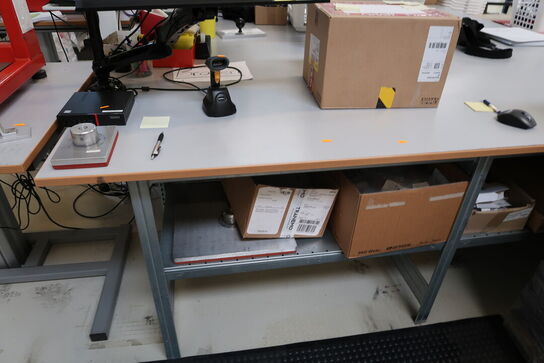 Pakkebord uden indhold, pakkeemballage medfølger