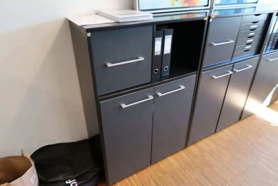 3 stk. skabe/reoler DENCON uden indhold