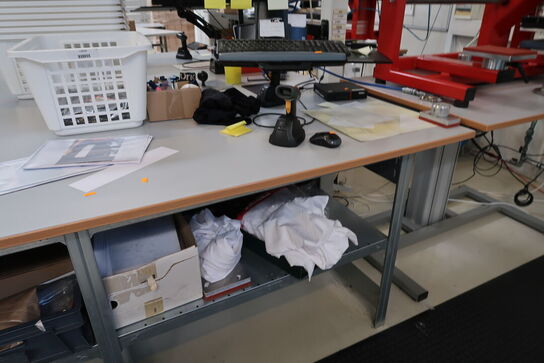 Pakkebord uden indhold, pakkeemballage medfølger