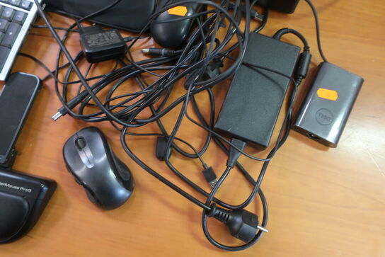 Mus, tastatur m.m.