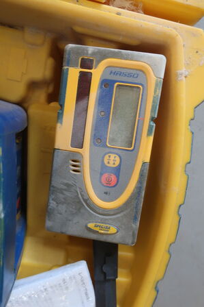 Rotationslaser SPECTRA LL400 precision laser med stativ