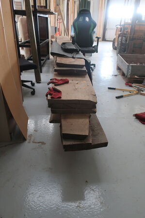 Parti planker (sort ukendt)