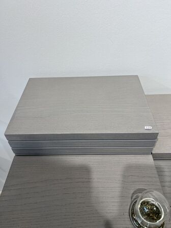 Displaystand m. løse plader 71x49x83/89 cm