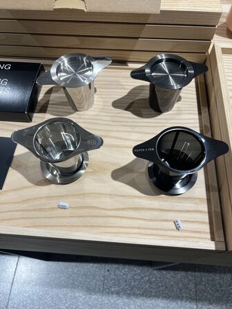 Displaystand m. løse plader inkl. indhold