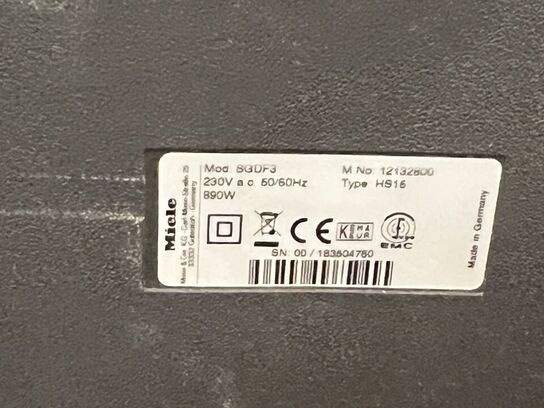 Støvsuger MIELE Complete C3 SGDF3