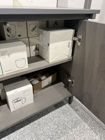 Reolsystem m. LED lys under hylderne 206x218x37cm