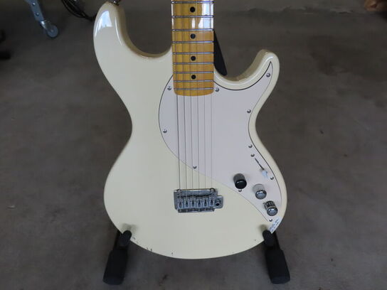 Guitar VARIAX LINE 6 inkl. Stativ