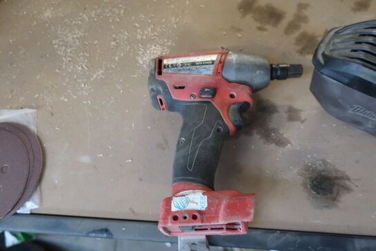 Sliber & slagnøgle MILWAUKEE (akku)