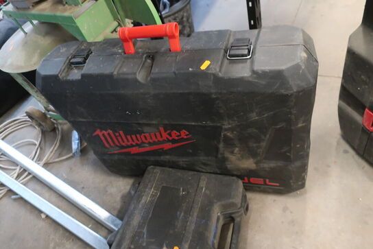 Div. tomme værktøjskasser