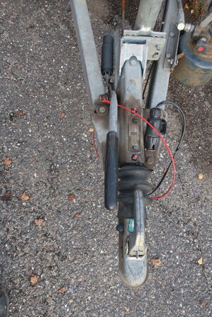 Trailer EDUARD 2514 1.350 KG