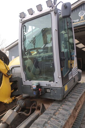 9T Gravemaskine WACKER NEUSON ET90 årg. 2021 m. ENGCON tiltarm