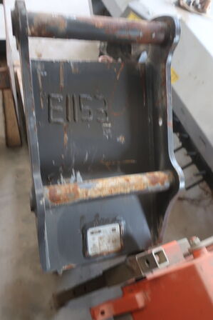 9T Gravemaskine WACKER NEUSON ET90 årg. 2021 m. ENGCON tiltarm