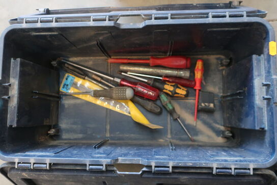 3 ks. div. værktøj m.v. (se billeder)