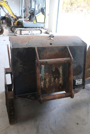 9T Gravemaskine WACKER NEUSON ET90 årg. 2021 m. ENGCON tiltarm