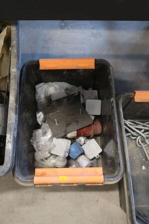 3 ks. diverse (se billeder)